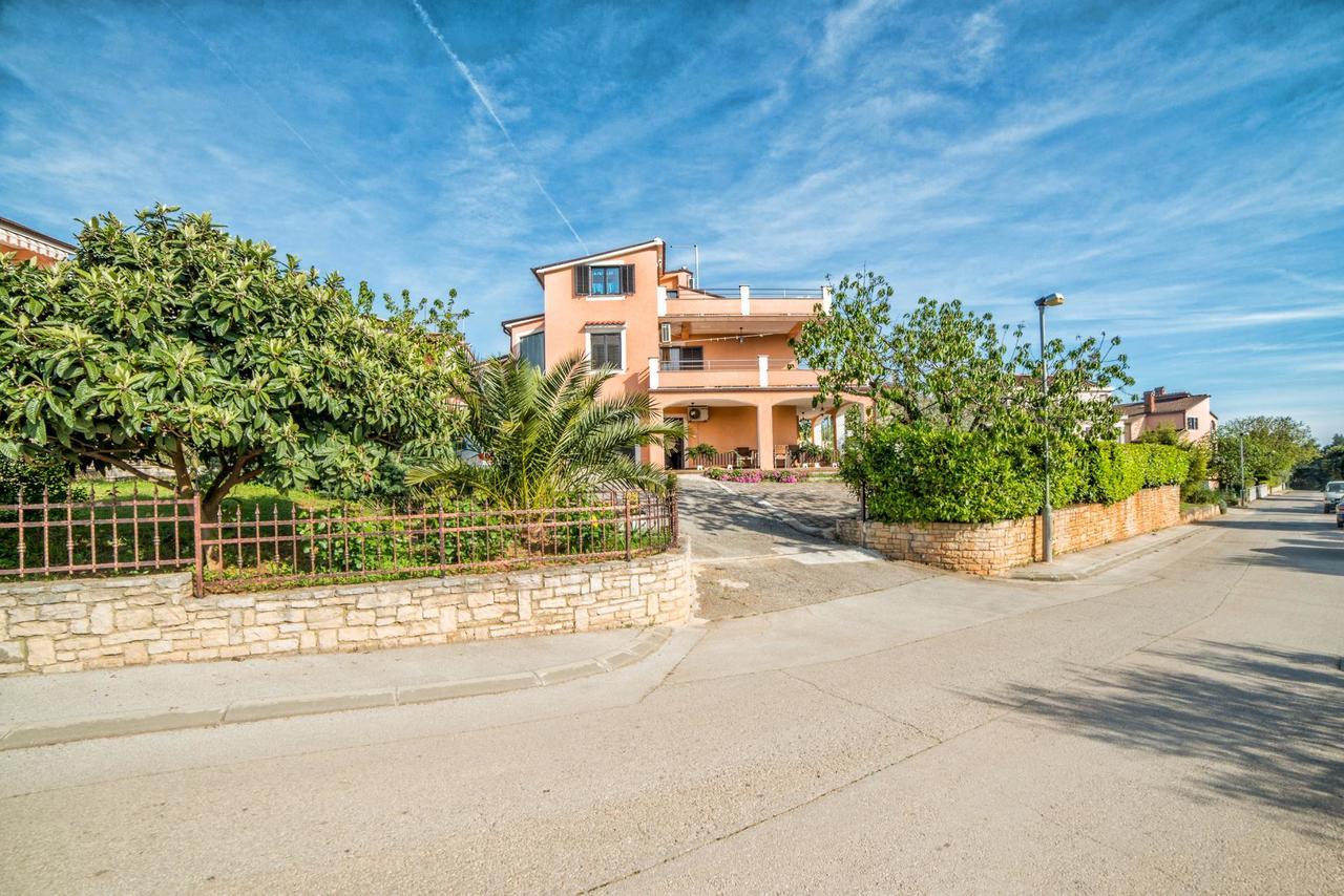 Apartments Marija 821 Pula Buitenkant foto