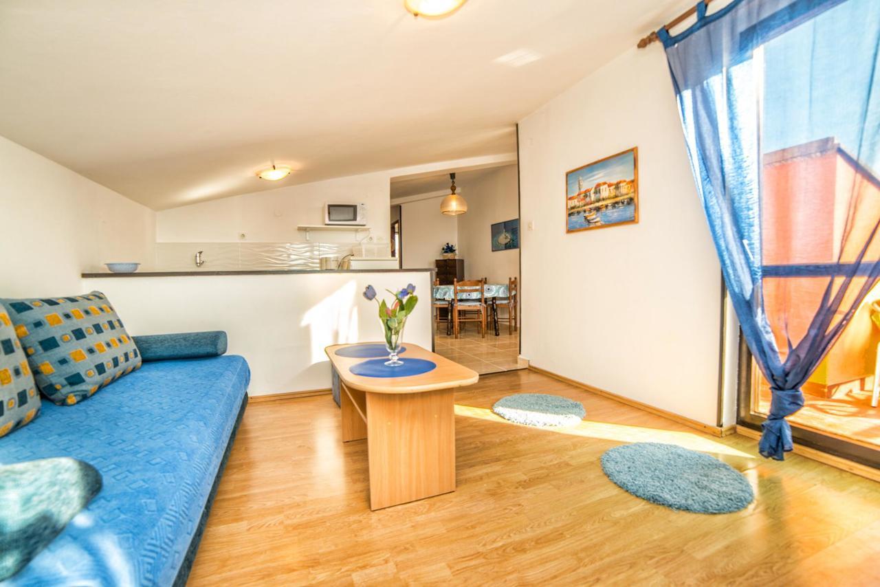 Apartments Marija 821 Pula Buitenkant foto